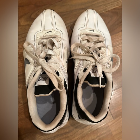 Men’s Nike Air Max sneaker size 8 - Picture 3 of 11